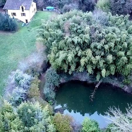 Romantique, Avec Son Petit Etang Prive En Dordogne Villa Montignac-Lascaux Exterior photo